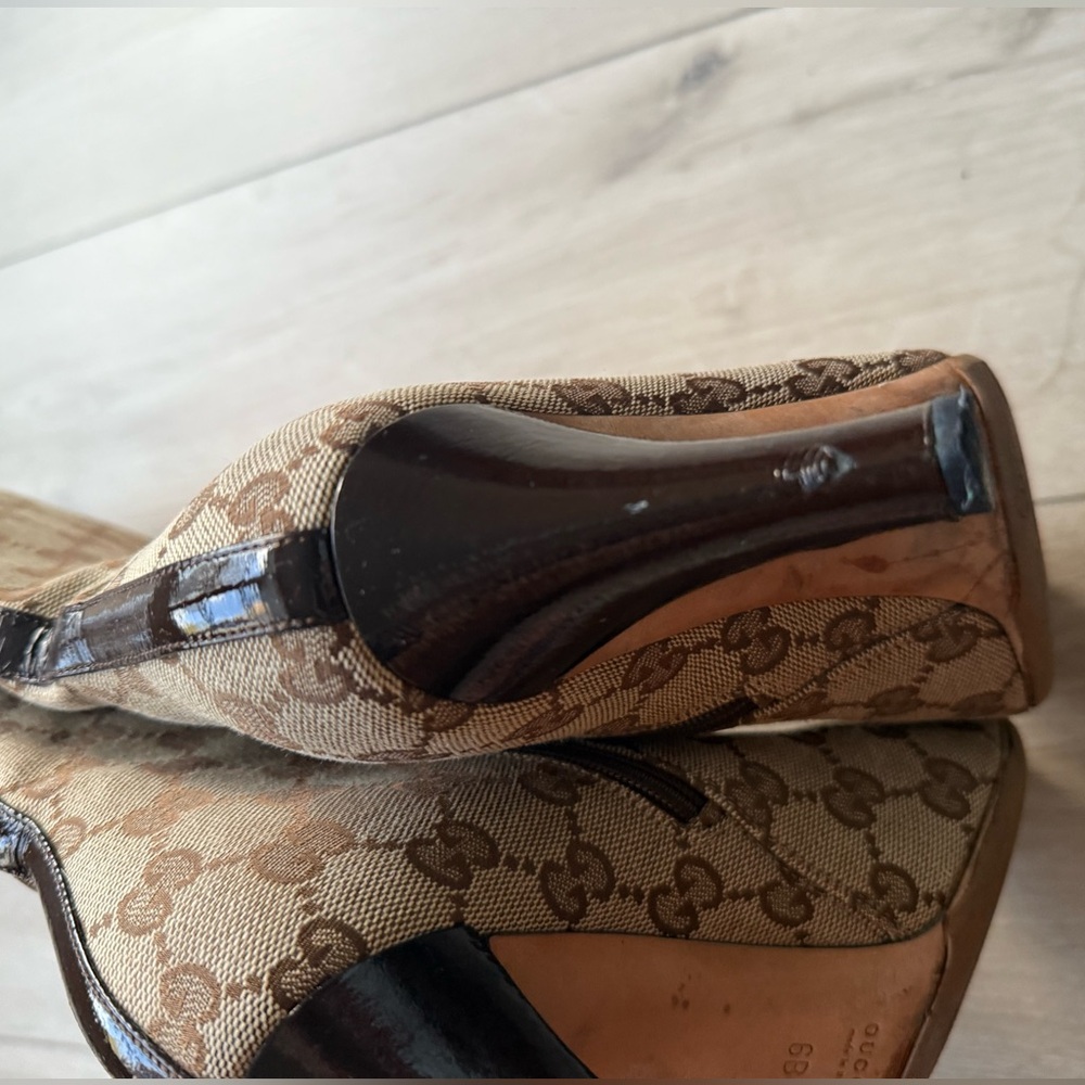 Gucci Beige GG Canvas Monogram Heeled Boots. Size 36 B. Good condition - Picture 9 of 16